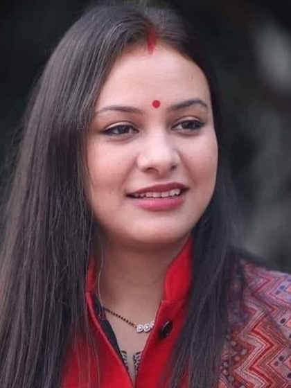 <p>बिहार के डिप्टी सीएम और आरजेडी के अध्यक्ष लालू प्रसाद यादव के पुत्र तेजस्वी यादव की शादी रेचल से हुई है।  उन्होंने दिसंबर 2021 में दिल्ली की रेचल से शादी रचाई थी । </p>

<p> </p>

