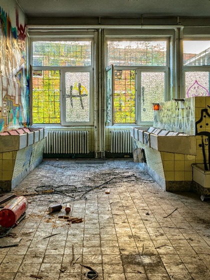 Dirty or Unkempt Spaces: