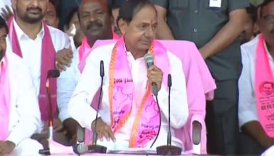 పార్లమెంట్ ఎన్నికలపై ఫోకస్: కరీంనగర్‌ నుండి ఎన్నికల ప్రచారానికి కేసీఆర్ శ్రీకారం