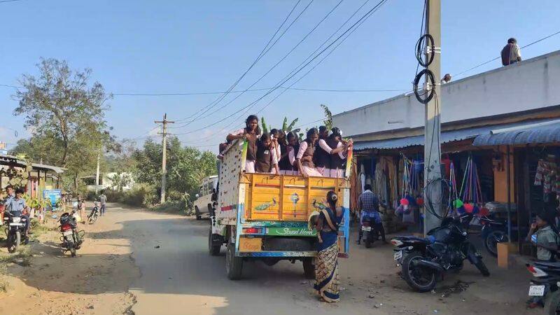 school students travel to school with highly dangerous way in tirupattur district vel