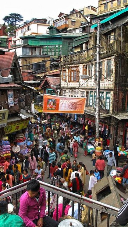 <p>भारत के एक राज्य में एशिया का सबसे बड़ा रेड लाइट एरिया स्थित है। जहां सदियों से देह व्यापार होता है। भारत में इसके लिए कानून है लेकिन समाज में इसे हमेशा अलग नजरिए से देखा जाता है। <br />
 </p>
