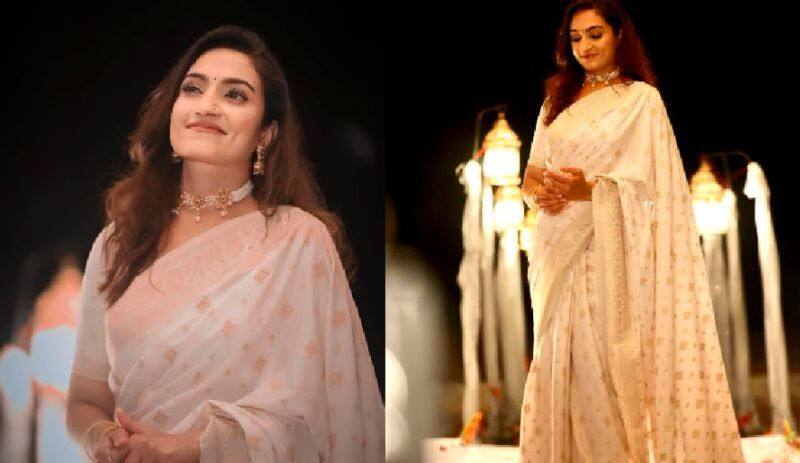 Serial Actress Vaishnavi gowda in white saree, fans comment her as Cindrella Vin