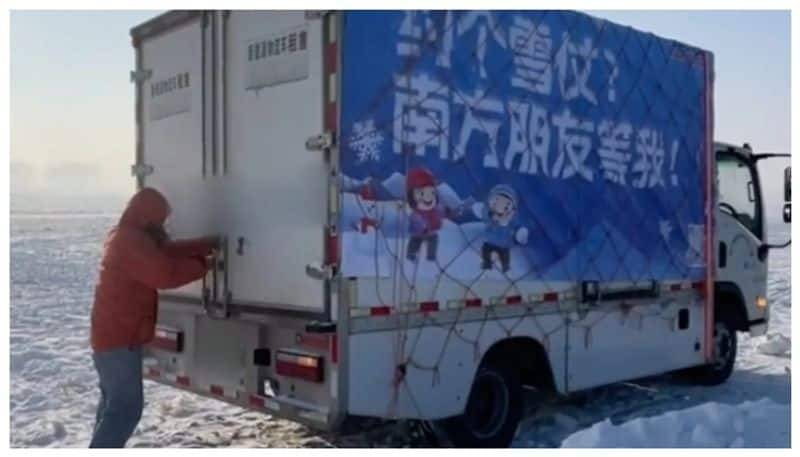 The company delivered snow in a container for a distance of 3300 km in china bkg