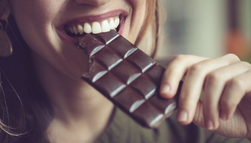 benefits of consuming dark chocolate