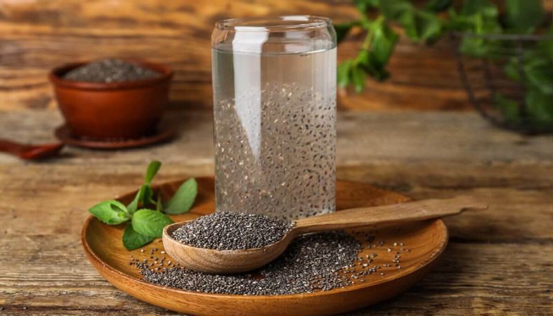 benefits of drinking chia seeds soaked water daily 