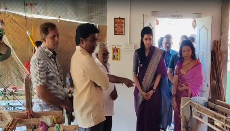 Nara Brahmani Visit  weavers  in Mangalagiri Assembly Segment lns