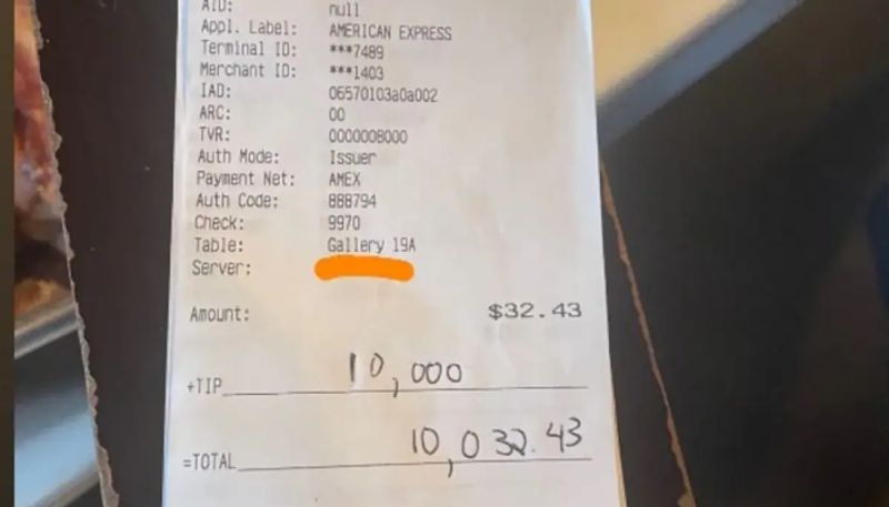 man gives 8 lakh as tip to restaurant staff the social media post going viral then