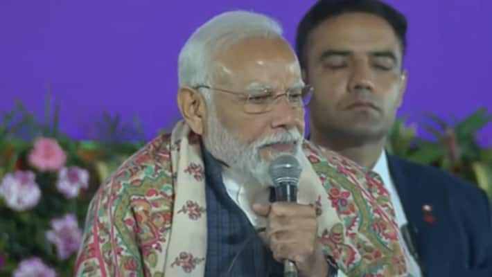   Government now serving J&K, not any family, says PM Modi in Jammu lns