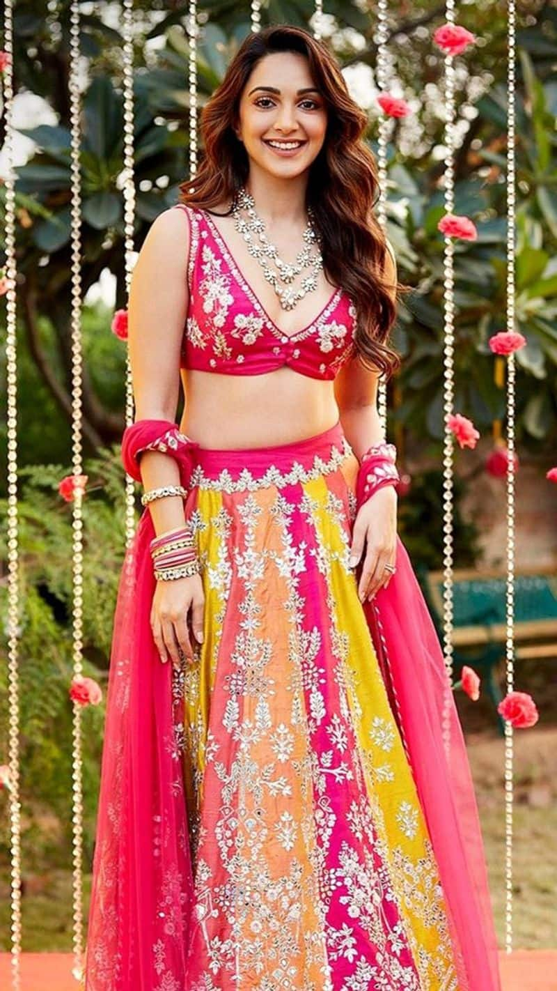 kiara advani lehenga collection Simple latest lehenga designs for wedding kxa 