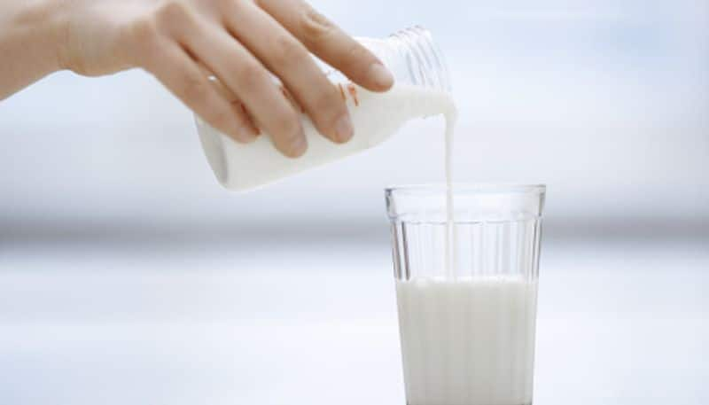 Health tips tamil : Drinking too much milk? You may be at risk of these 11 side effects Rya