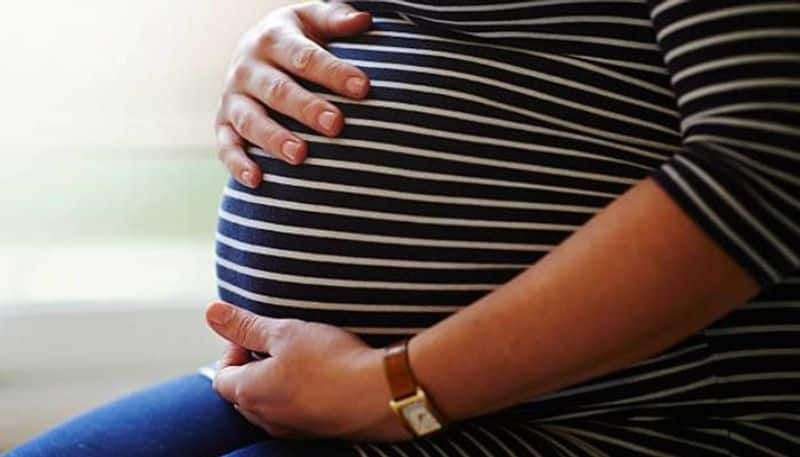 woman faked 17 pregnancies and claimed 98 lakh as maternity benefits rlp