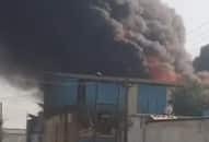 Fire broke out due to short circuit in chemical factory in Meerut owner got burnt fire brigade is busy in extinguishing the fire XSMN