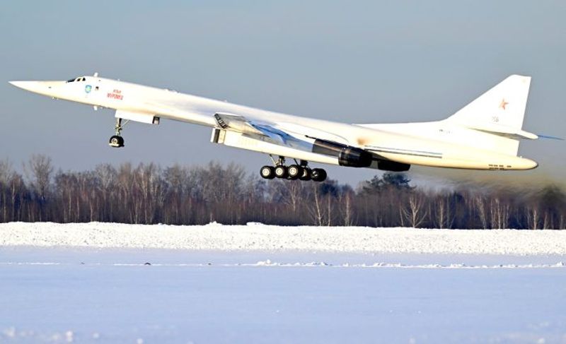 Russia Vladimir Putin flies in new Tu-160M, one of world's most lethal long-range strategic bombers