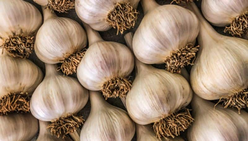 health benefits of eating garlic before bed rsl