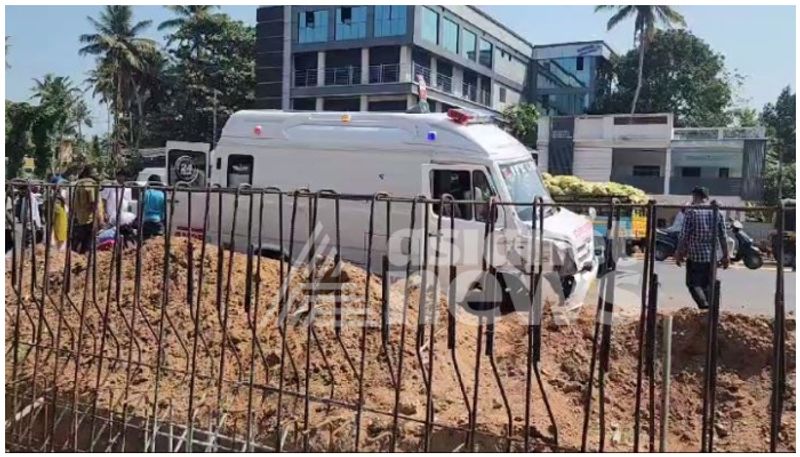 one injured when the tire came off the moving ambulance in thiruvananthapuram nbu