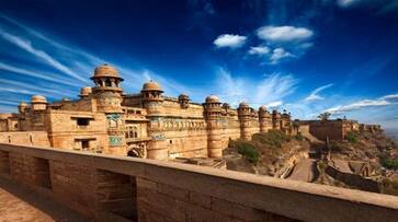 gwalior fort to Dhar fort Madhya pradesh famous forts list in hindi kxa 