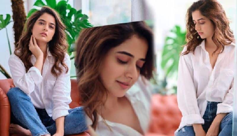 Kannada Actress Ashika Ranganath Stunning look in white dress, Fans comment Beautiful Vin