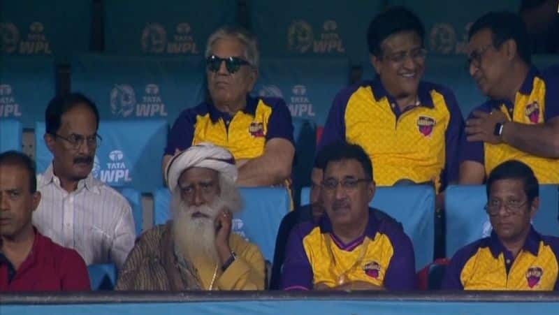 Founder of Isha Foundation Sadhguru watch RCB vs UPW WPL 2nd Match at Bengaluru rsk 