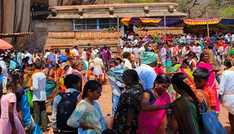 Devotees Rush to Visit Renukamba Devi at Soraba in Shivamogga grg 