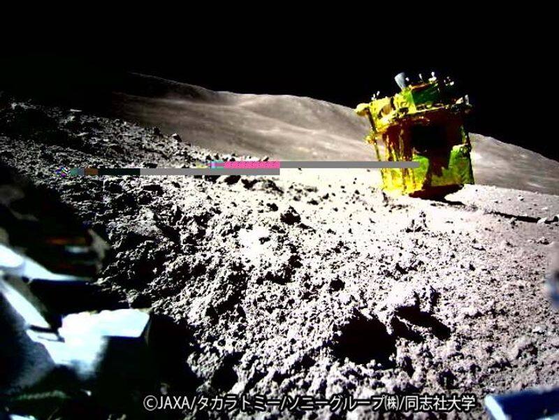 Japan SLIM moon lander 'comes back to life' after 2-week lunar night, leaves scientists surprised snt