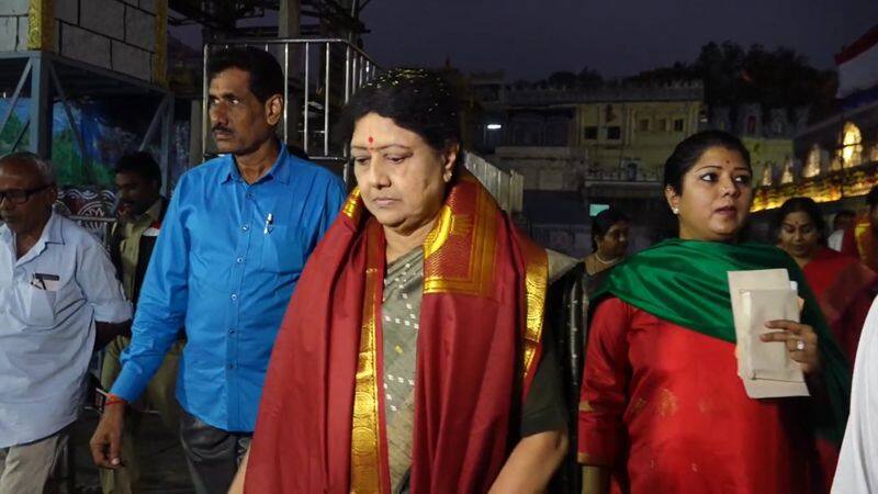 vk sasikala special darshan at tirupati temple vel