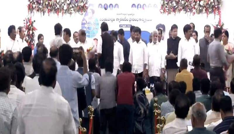  Telangana Chief Minister Launches Rs. 500 Gas Cylinder, Free Electricity to domestic consumers upto 200 units lns