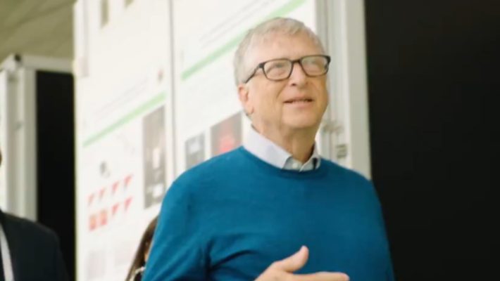 Bill Gates didnt take vacations even worked on weekends. Then this changed