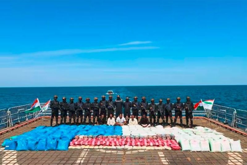 Massive joint operation in Arabian sea 3300 kg of drugs seized akb