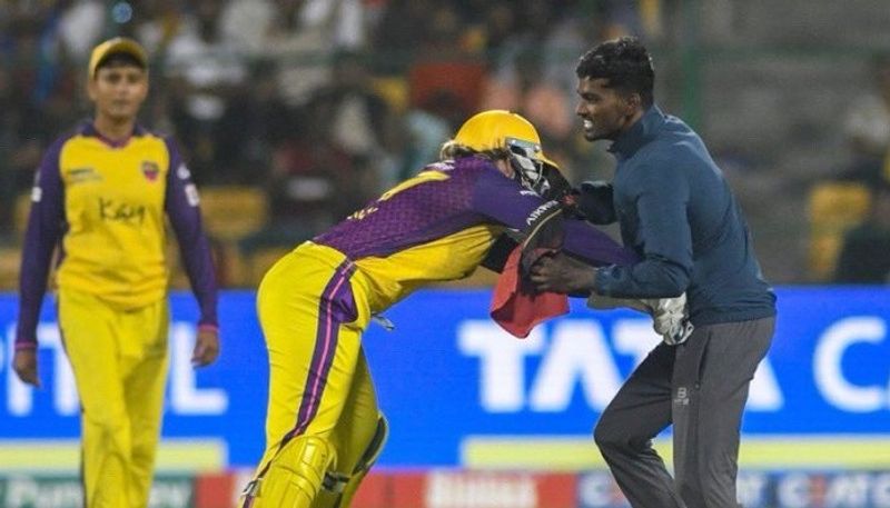 cricket WPL 2024: UP Warriorz Alyssa Healy tackles pitch invader during clash against MI; WATCH viral video osf