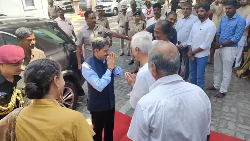 tn governor rn ravi visit Aurobindo Ashram in puducherry vel