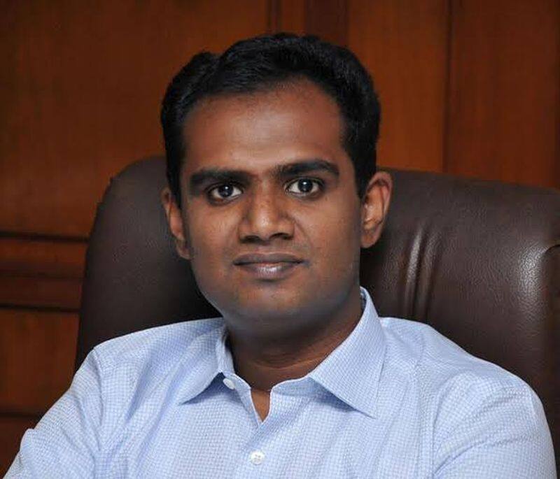 Tamil Nadu IAS officer Anees Shekhar has resigned from his post KAK