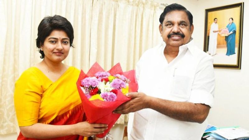 Actress Gayatri Raghuram appointed as Deputy Secretary of AIADMK Women's Team, Edappadi Palanichami announced-rag