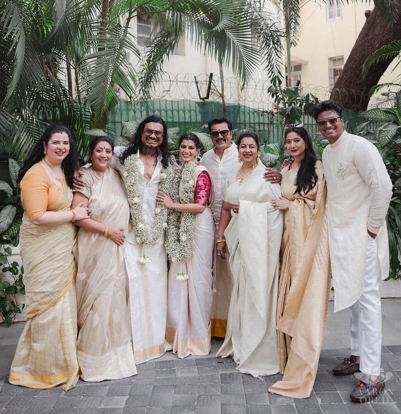 varalaxmi sarathkumar fiance nicholai sachdev first wife and 15 years daughter photo goes viral vvk