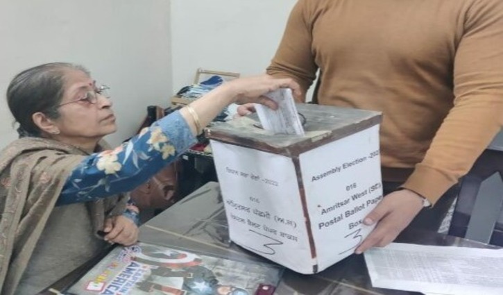 पोस्टल बैलट से मतदान की उम्र में किया बदलाव पोस्टल बैलट से मतदान की उम्र में किया बदलाव
