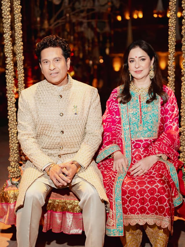 from sachin tendulkar anjali mehta to Virat Kohli Anushka Sharma how indian cricketers met their partners rsl