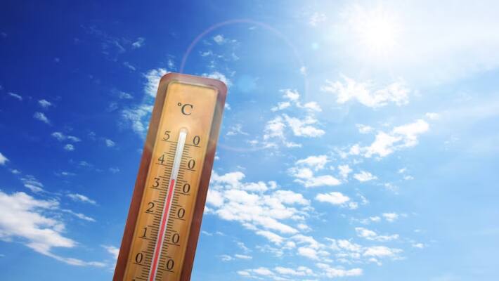 Nine places in Tamil Nadu with over 100 degree Fahrenheit in another hot day of the summer: Meteorological Department sgb