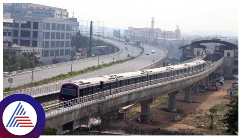 Bengaluru 30 year old man attempts self death at Jnanabharathi metro station rescued  Train service resumes vkp