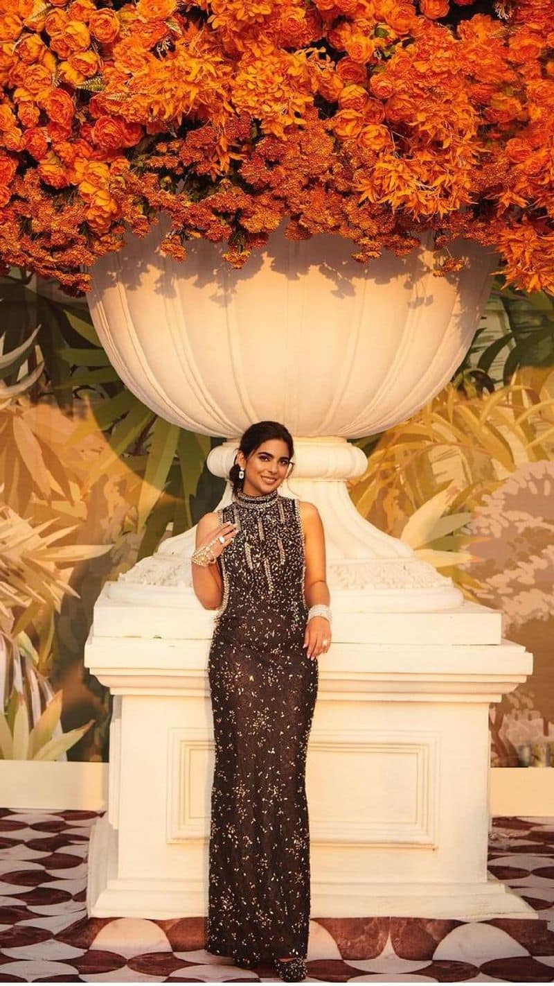  anant ambani radhika merchant pre wedding isha ambani Karl Lagerfeld brand chanel couture gown from chanels spring summer xbw