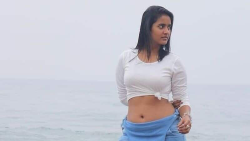 Telugu actress Soumya Shetty arrested for stealing gold zkamn