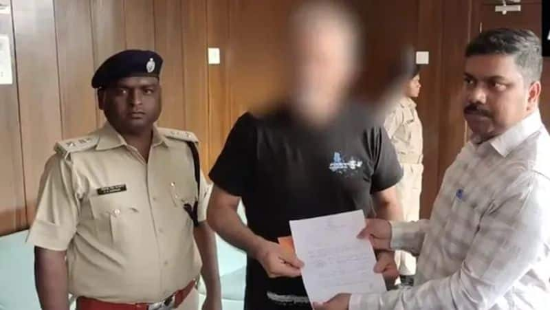 Spanish woman gangrape case Jharkhand Police Rs 10 lakh compensation to victim husband smp