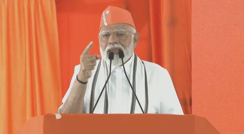 तेलंगाना में विपक्ष पर फिर गरजे पीएम मोदी,कहा "मैं उनके घोटाले की पोल खोल रहा, इसलिए उनकी आंखों में चुभता हूं"
