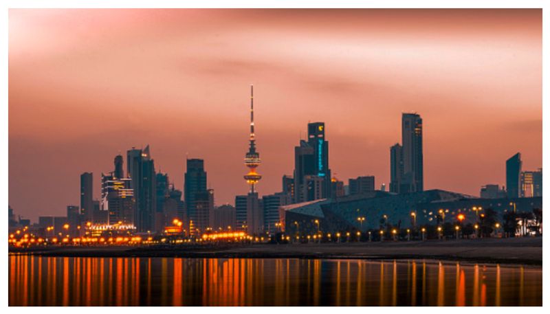 kuwait announced public holiday on December 1