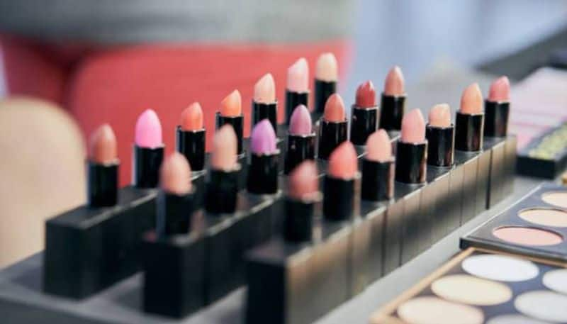 husband bought 30 rs lipstick woman seeking divorce says its too expensive rlp