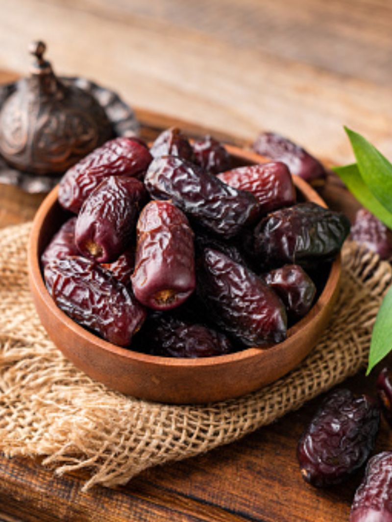 amazing health benefits of eating dates during pregnancy in tamil mks