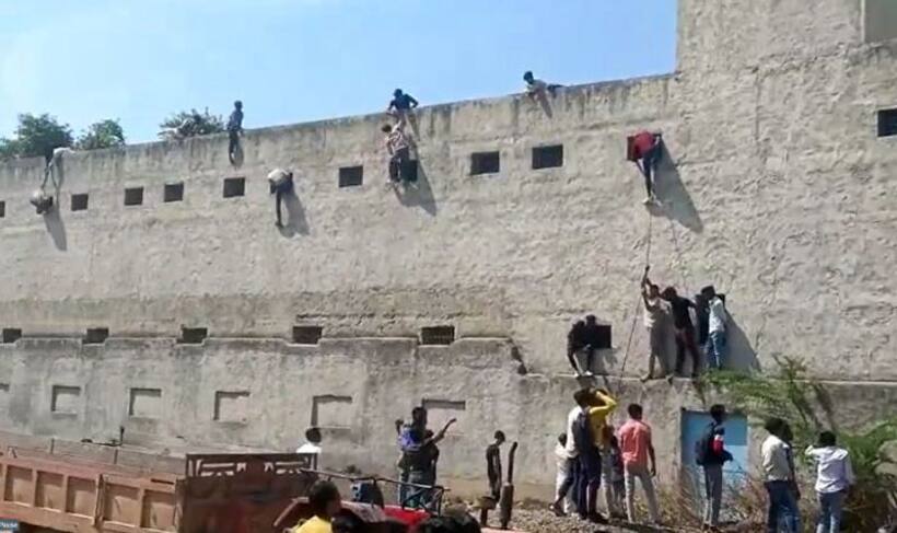 Shocking video emerges of large scale cheating in Haryana Class 10 board exam (WATCH)