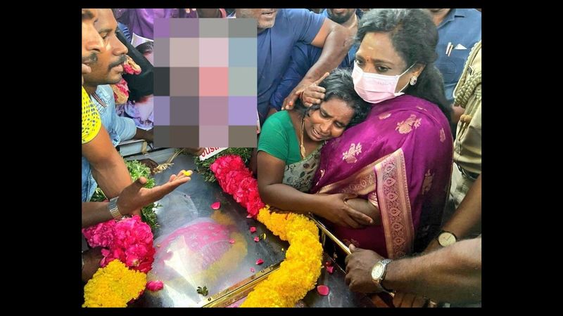 governor tamilisai soundararajan paid last respect to girl baby who abused and killed in puducherry vel