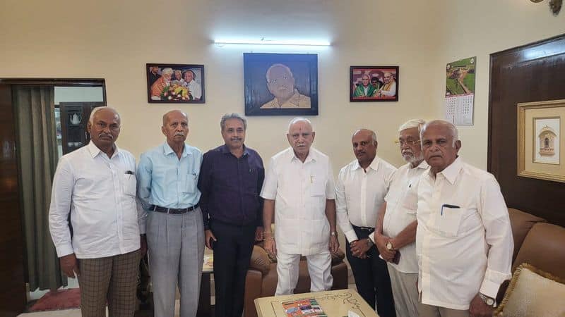 Dr. Paramesh Meets Yediyurappa    snr