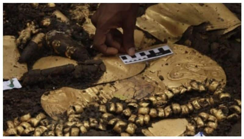 woman and 31 human sacrifices and  gold treasure have been found in a 1200 year old cemetery in Panama 