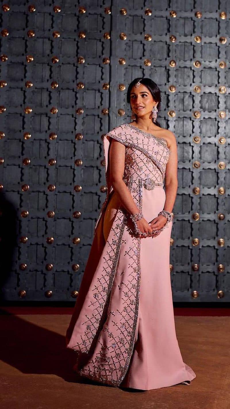 mukesh ambani daughter in law radhika merchant wore a Light Pink Crepe Gown and crystals embedded lehenga xbw 