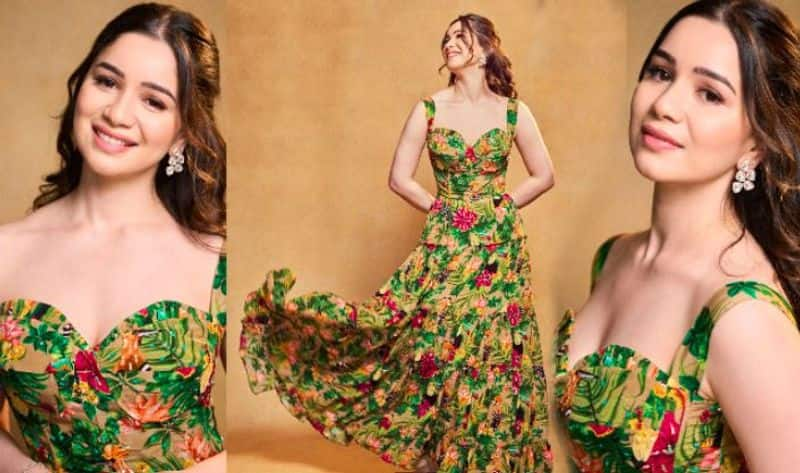 Sachin Tendulkars Daughter Sara Tendulkar Shines On Women's Day With Glamorous Green Gown Vin